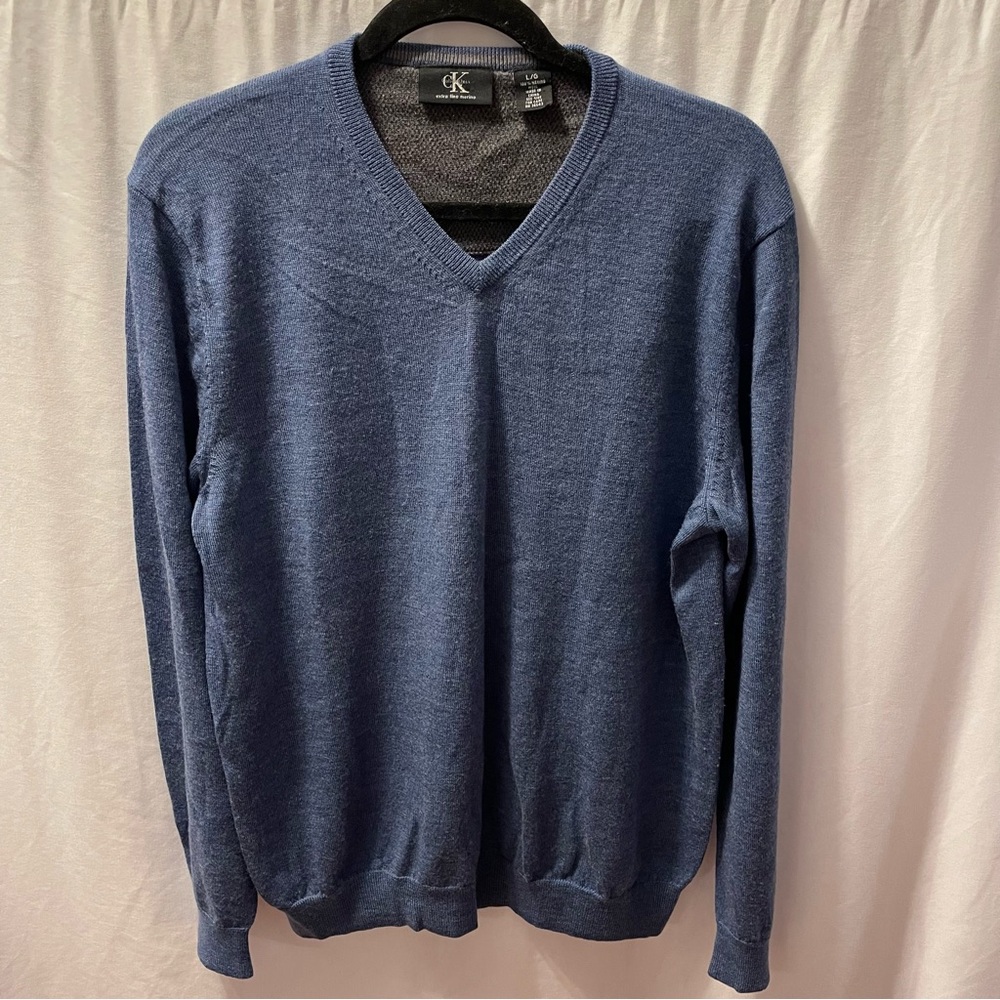 Calvin Klein Extra Fine 100% Merino Wool‎ V-neck Sweater Men's Size Large Blue